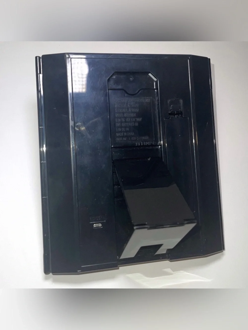Pre-Owned Black Conair Trifold Lighted Vanity Magnifying Mirror BETP5BLK